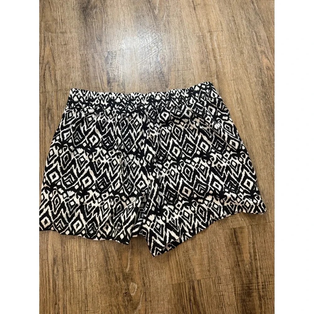Wildfox Womens Black White Geometric Ikat Diamond Rayon Shorts Size L High Waist
